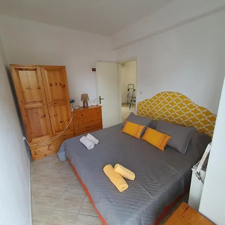 Mezoneta Fokea Apartment *